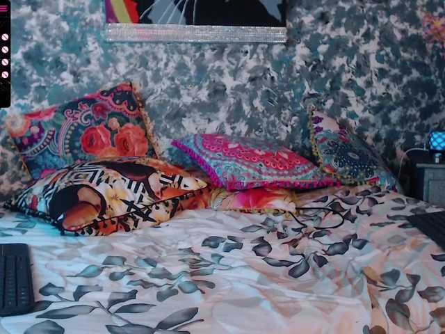 प्रसारण स्क्रीनशॉट caitlin-gomez