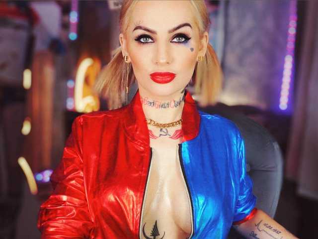 प्रोफ़ाइल की तस्वीर CallMeBadGirl