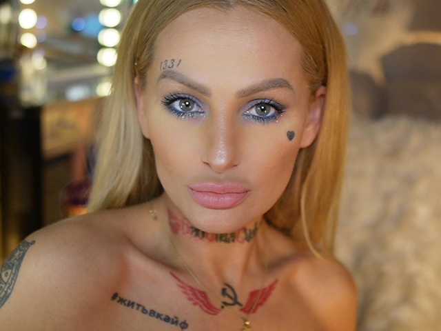 प्रोफ़ाइल की तस्वीर CallMeBadGirl