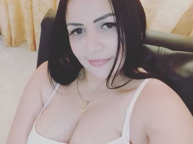 प्रोफ़ाइल की तस्वीर camilasexy29