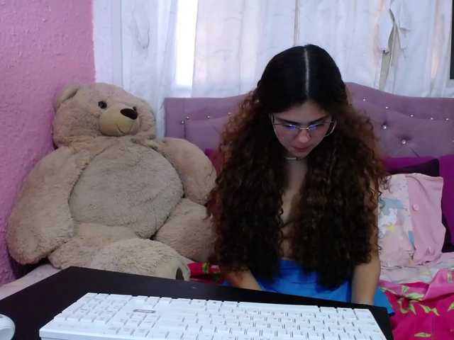 तस्वीरें candy-lolly- Pervy daddys girl looking lovce and hard sex♥♥c2c open cam and wacth u 25tks♥