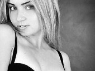 प्रोफ़ाइल की तस्वीर candygirl8