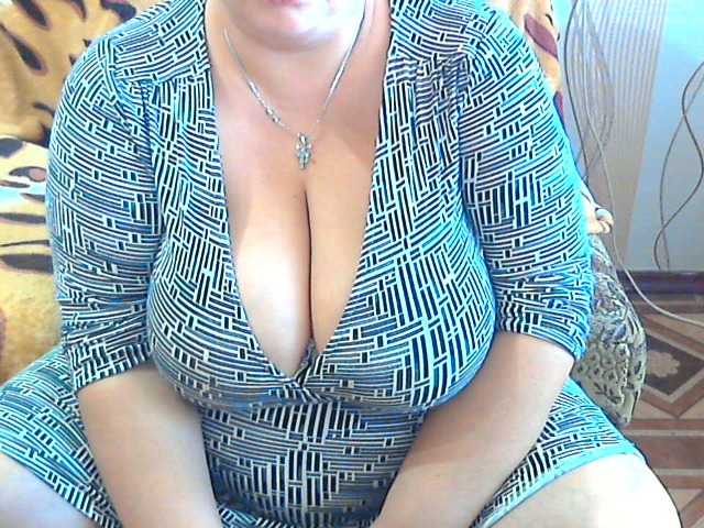 तस्वीरें CandyHoney if you like me I show you my breasts in a bra !!!!!