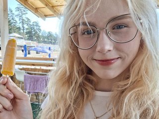 कामुक वीडियो चैट CarenPoellnitz