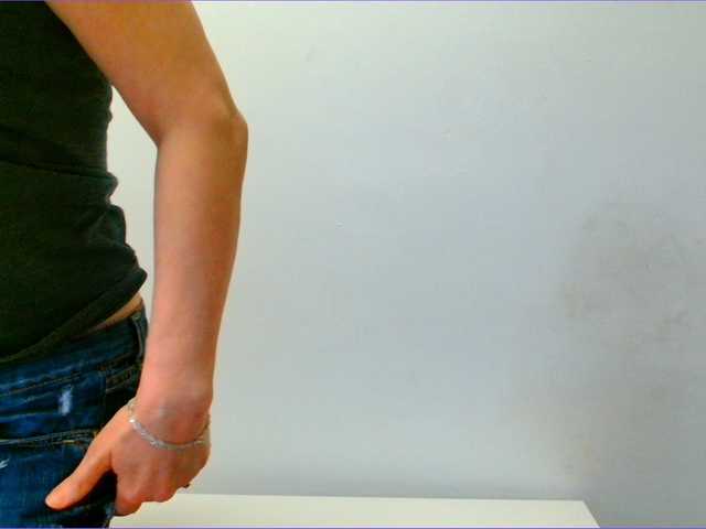 प्रसारण स्क्रीनशॉट carolinakiara