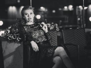 प्रोफ़ाइल की तस्वीर caroline4