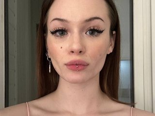 कामुक वीडियो चैट CarolynLindsey