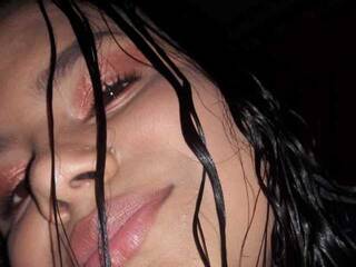 कामुक वीडियो चैट CharlotteHolmin