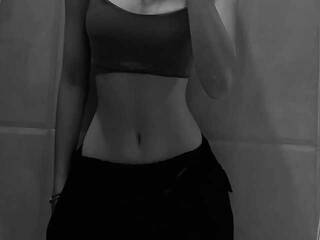 कामुक वीडियो चैट cheryyyyay