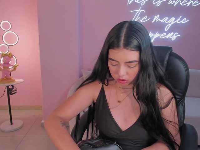 तस्वीरें ChloeBennet today I came to have fun, stay with me​♥ IG: chloebennetx8 ♥ fingering and ride dildo @remain tks left ♥