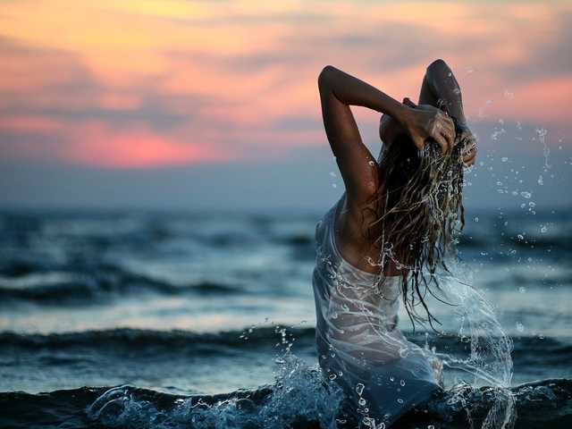 प्रोफ़ाइल की तस्वीर ChloeBrunette