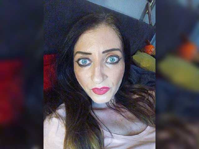 प्रसारण स्क्रीनशॉट ChristianaHot