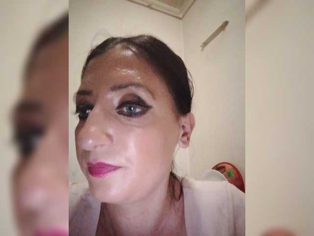 प्रसारण स्क्रीनशॉट ChristianaHot