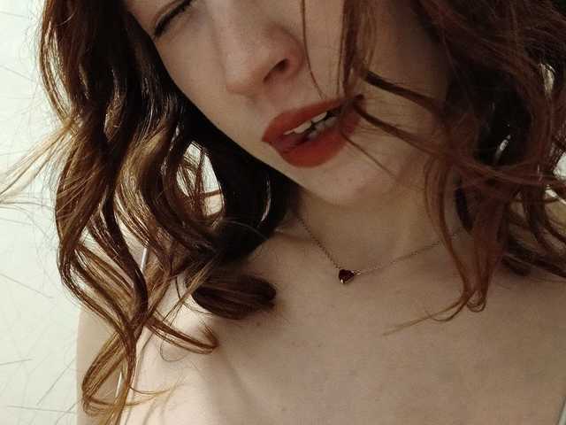 प्रोफ़ाइल की तस्वीर Favorite_redhead