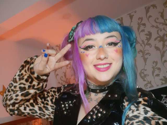 प्रोफ़ाइल की तस्वीर cindy-ink