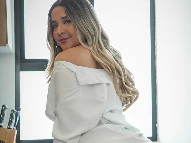 प्रोफ़ाइल की तस्वीर MEGANARIANAA