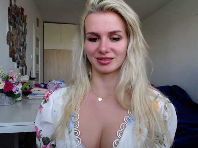 प्रसारण स्क्रीनशॉट Cornelia22hot