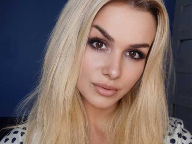 प्रोफ़ाइल की तस्वीर Cornelia22hot