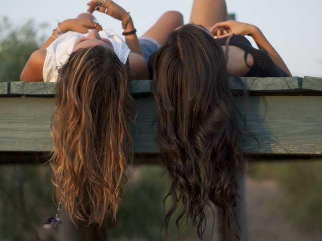 प्रोफ़ाइल की तस्वीर coupgirlsles