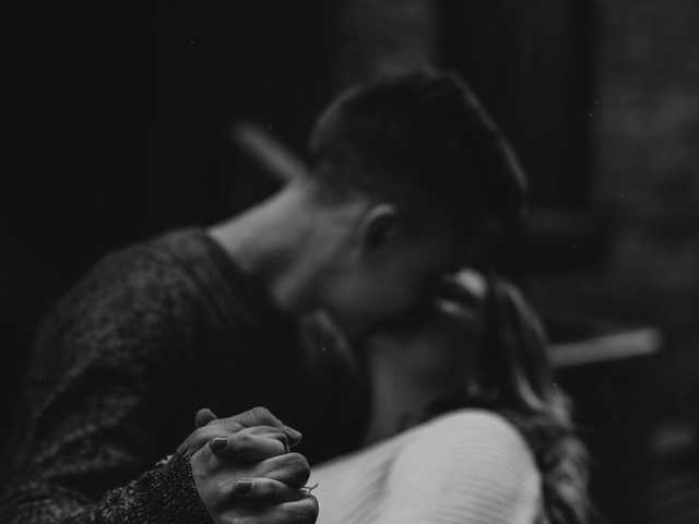 प्रोफ़ाइल की तस्वीर couplehotlatin
