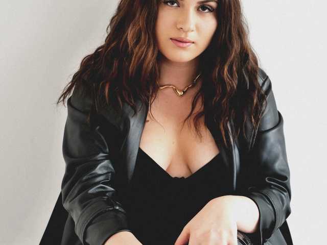 प्रोफ़ाइल की तस्वीर CrimsonDusk