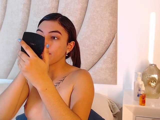 तस्वीरें CrisGarcia- hey I'm Cris! ❤ 122 tk instant naked and playful ✔ my vibe toy is ON and ready for HIGH VIBES ⚡ first goal of the day: naked twerking @sofar @total