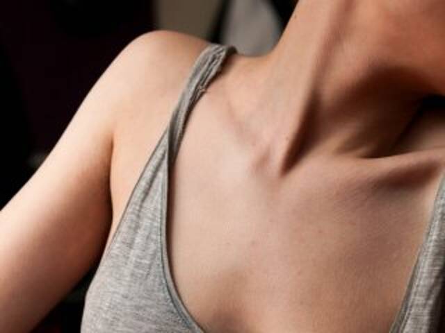 प्रोफ़ाइल की तस्वीर cristallsexy