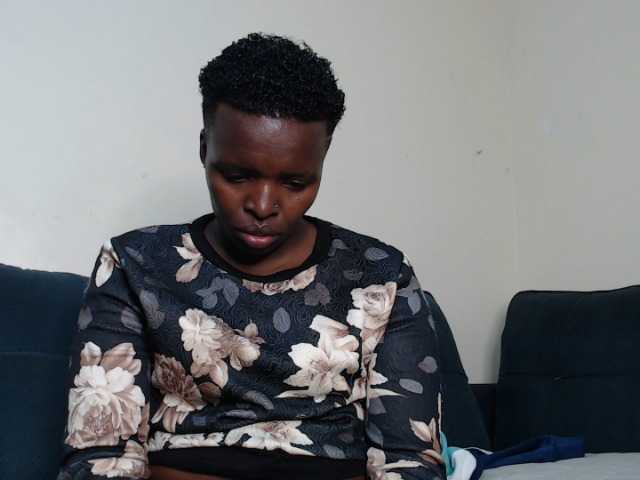 प्रसारण स्क्रीनशॉट CurvyBigAss