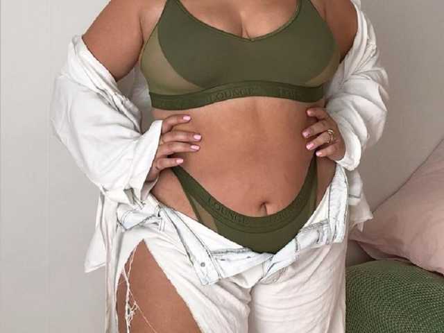 खाते की फोटो curvyhot-22