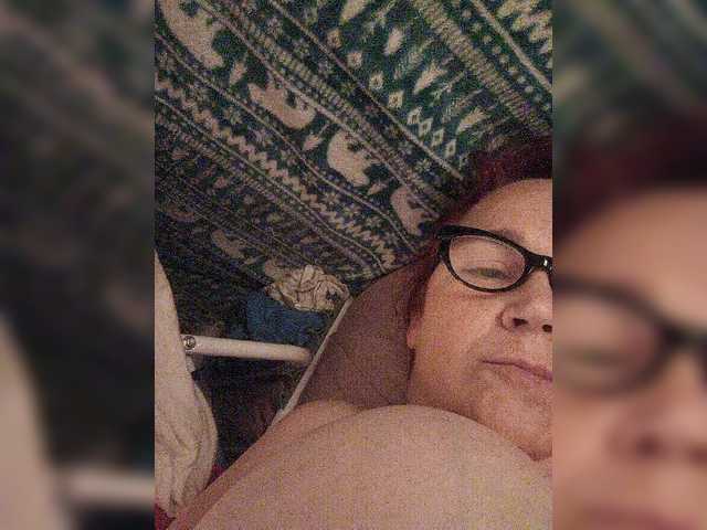 प्रसारण स्क्रीनशॉट CurvyMeg