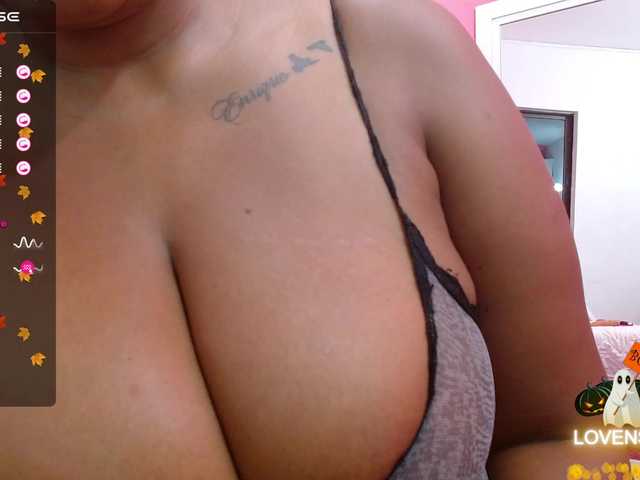 प्रसारण स्क्रीनशॉट curvymommyy