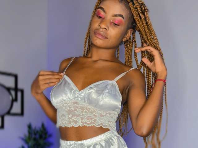 प्रोफ़ाइल की तस्वीर Cute-Ebony