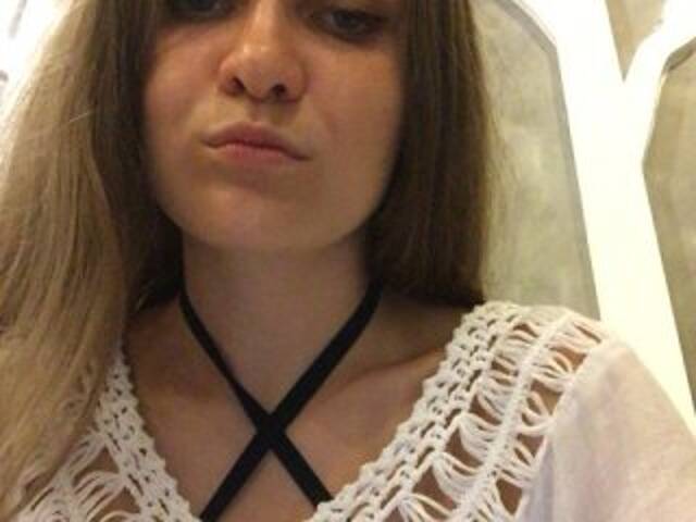 प्रसारण स्क्रीनशॉट Eliness