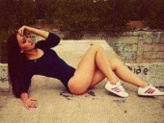 कामुक वीडियो चैट daaniella