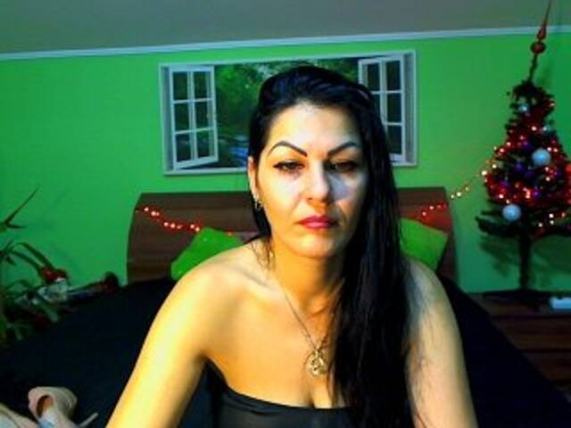 प्रसारण स्क्रीनशॉट DamnedQueen