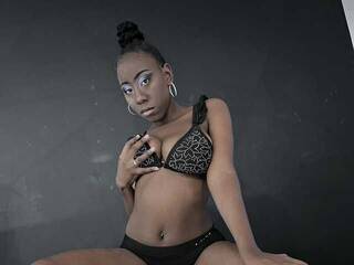 कामुक वीडियो चैट DanielaKiston