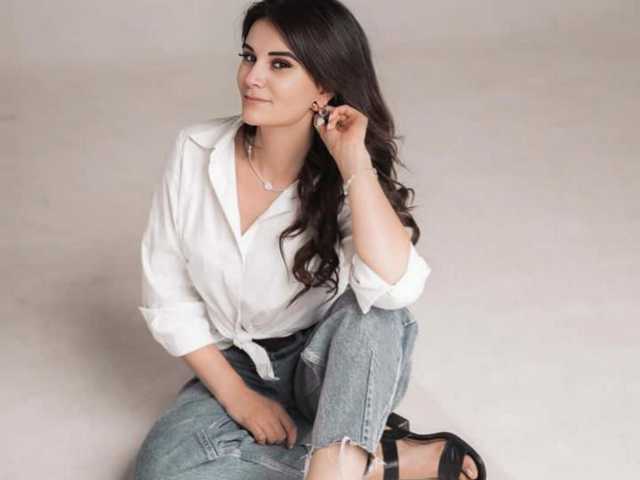 प्रोफ़ाइल की तस्वीर DarinaKarlotta