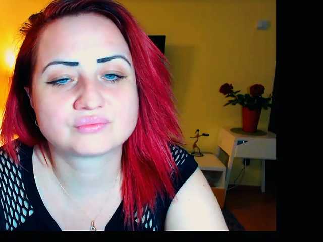 प्रसारण स्क्रीनशॉट KinkyDomina