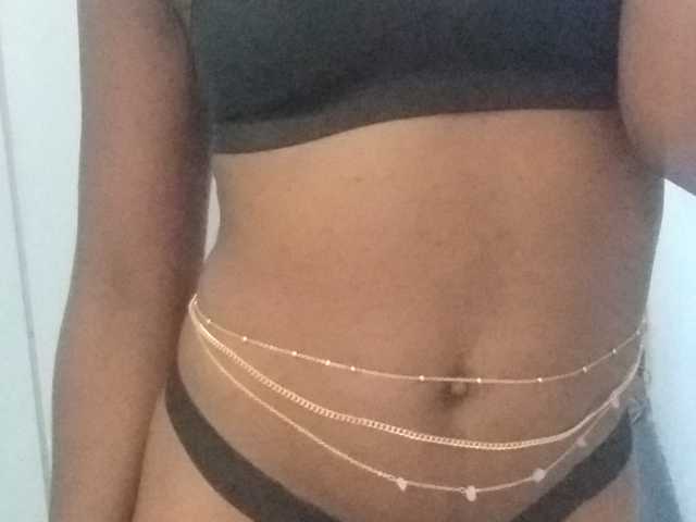 प्रोफ़ाइल की तस्वीर LadyMalaika