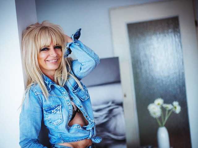 प्रोफ़ाइल की तस्वीर DayanaQueen