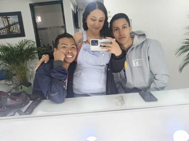 प्रोफ़ाइल की तस्वीर DesireeFrost-fx