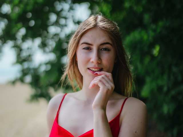 प्रोफ़ाइल की तस्वीर desireMegan