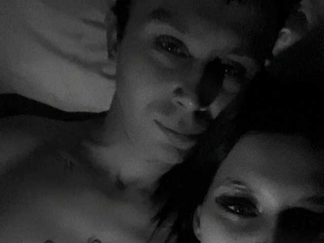 प्रोफ़ाइल की तस्वीर Sexy-and-Garry