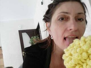 कामुक वीडियो चैट Eleanesa