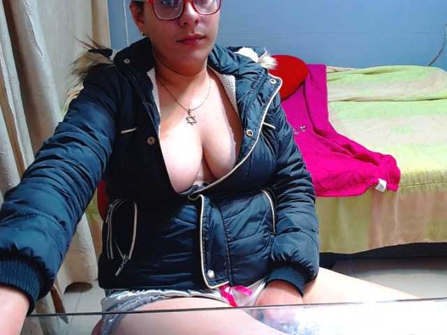 तस्वीरें electrahorny #hornypussy #GoalMasturbation #sexyhot #livetouch #cum #latina