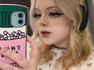 कामुक वीडियो चैट SleepyHeadCat