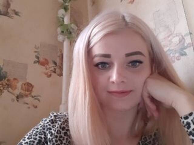 प्रसारण स्क्रीनशॉट ElegantBlonda