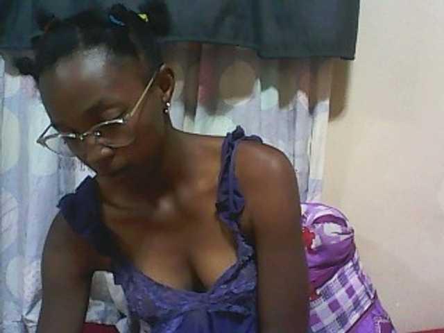 प्रसारण स्क्रीनशॉट ElianeXhot