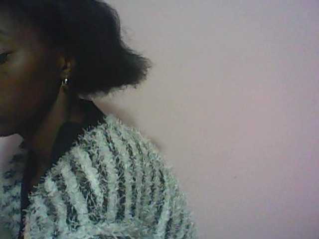 प्रसारण स्क्रीनशॉट ElianeXhot