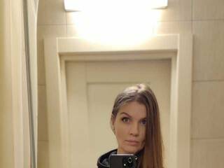 कामुक वीडियो चैट ElieArt